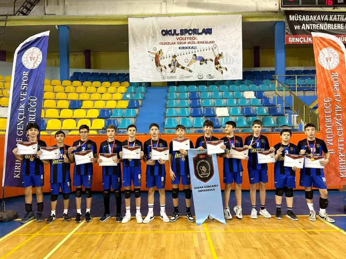 Eskişehir Voleybol Takımı Yarı Finallerde