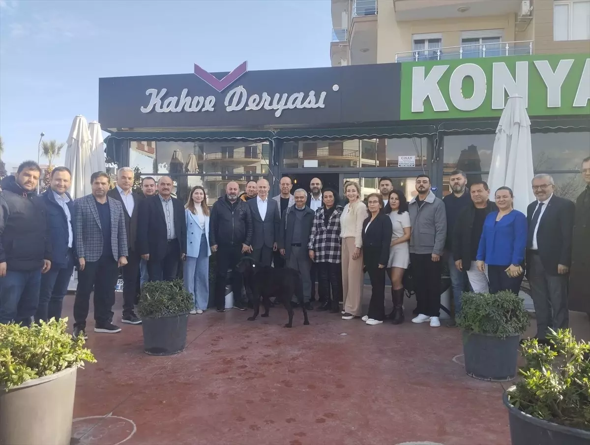 Kısaağa\'dan Gazetecilere Destek