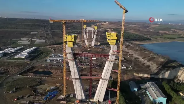 Kanal İstanbul'un İlk Köprüsü Yükseliyor