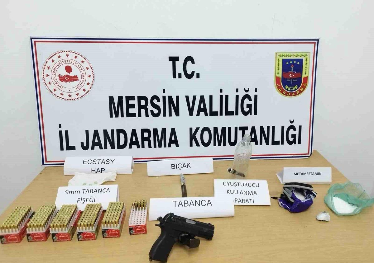 Mersin\'de Uyuşturucu Operasyonu: 5 Tutuklama