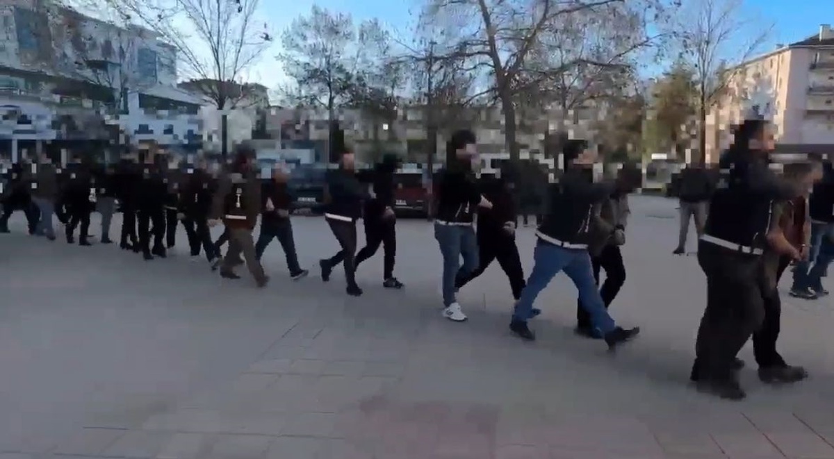 Uyuşturucu Operasyonunda 32 Tutuklama