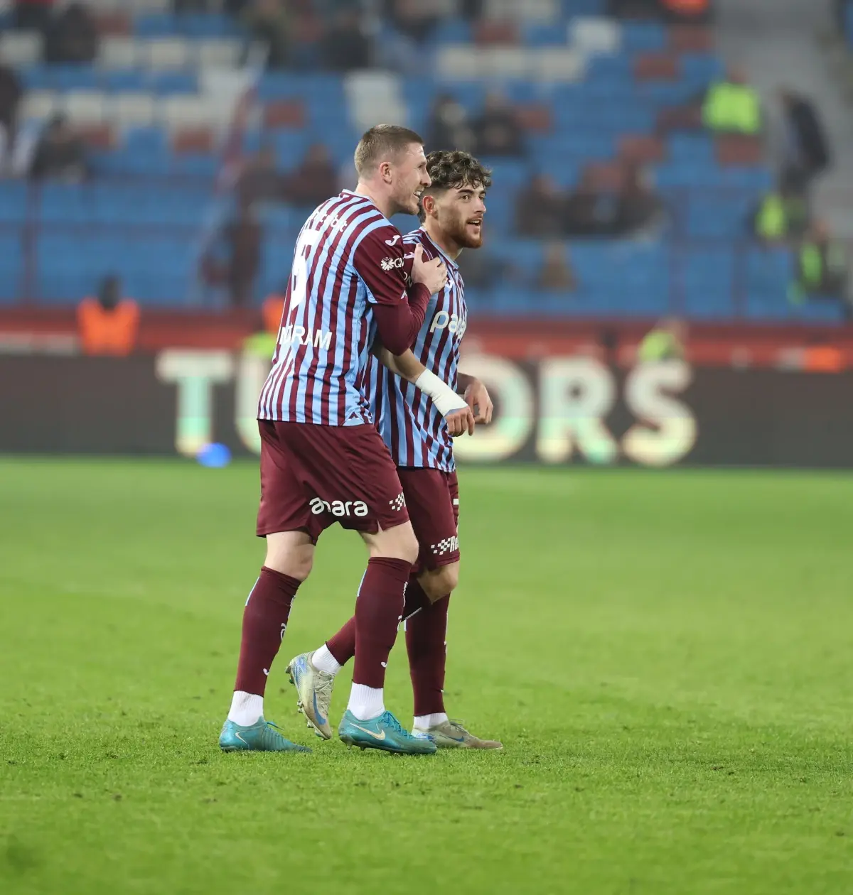 Trabzonspor, Antalyaspor\'u 5-0 Mağlup Etti