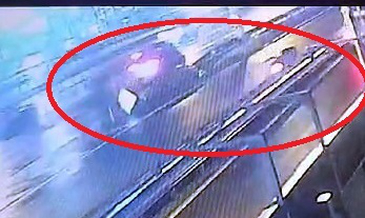 Avcılar\'da Motosiklet Kazası: 1 Polis Memuru Hayatını Kaybetti