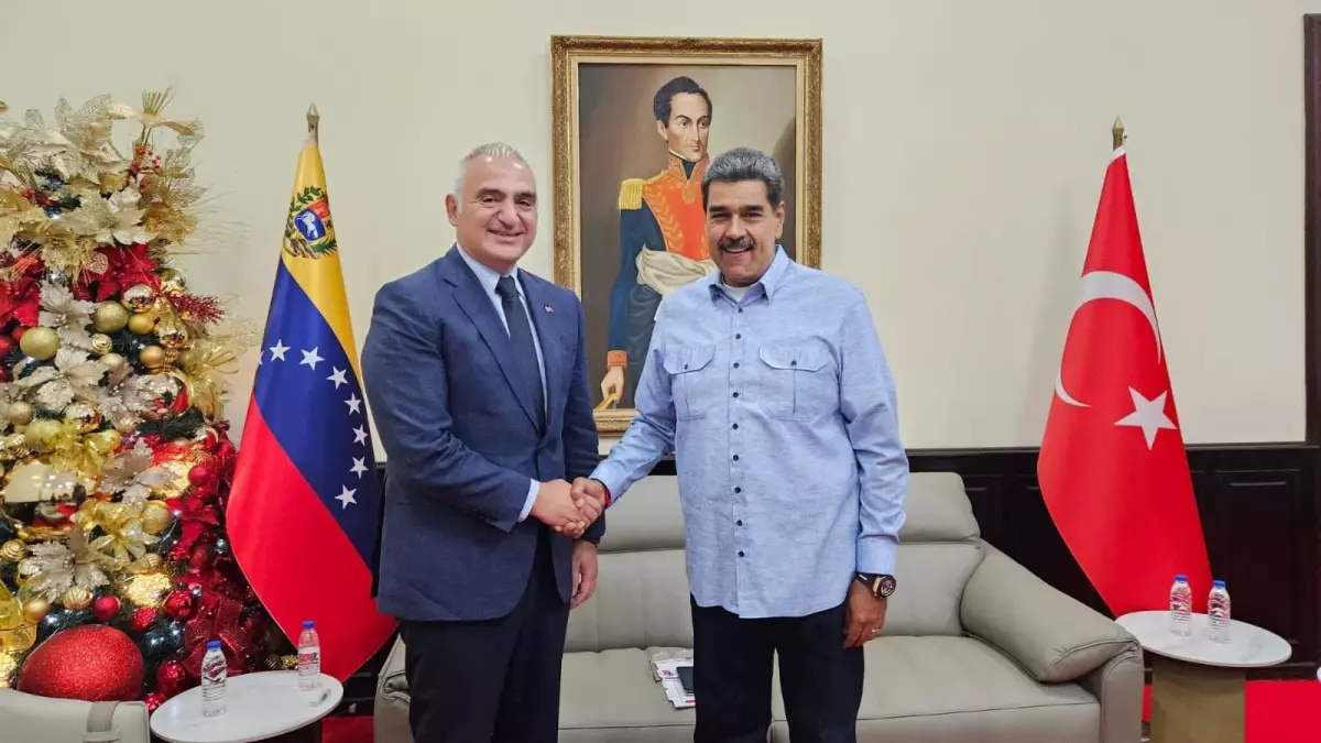 Bakan Ersoy, Venezuela\'da Maduro ile Görüştü