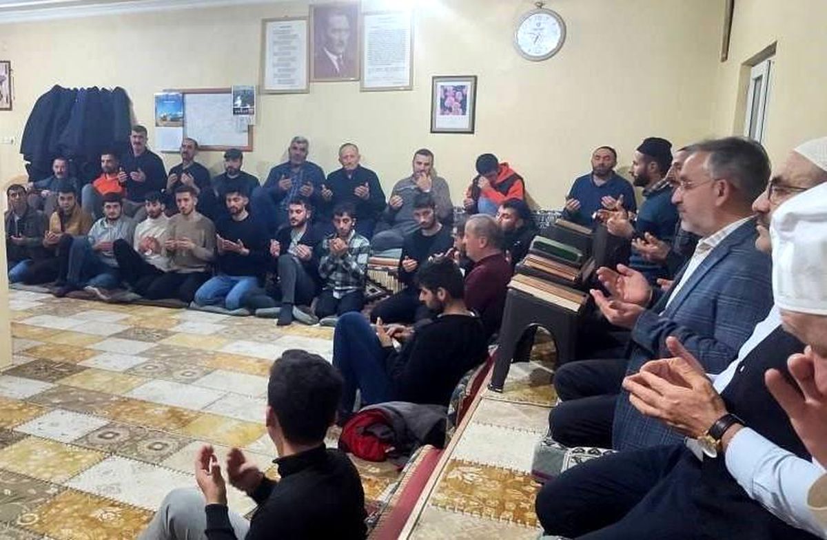 Bayburt\'ta Mukabele Geleneği