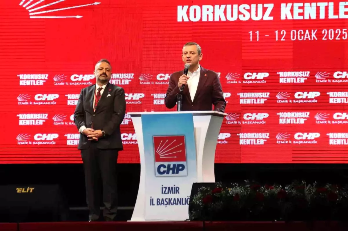 CHP lideri Özel\'den maaş açıklaması: "Dost görünenlerin karşımıza geçtiğini not ettik"