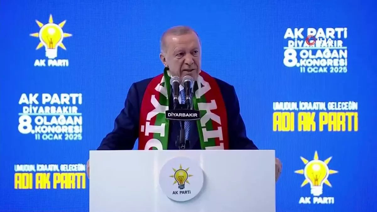 Cumhurbaşkanı Erdoğan: "Kürt ile Türkün arasına ayrımcılık sokan hem Kürtün, hem Türkün en çok da Müslümanın düşmanıdır"