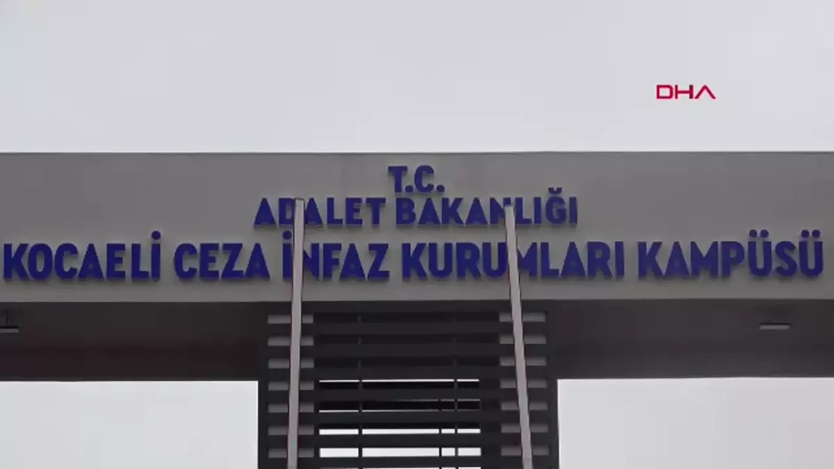 DEM Parti Heyeti Eski HDP Eş Genel Başkanı Yüksekdağ\'ı Ziyaret Etti