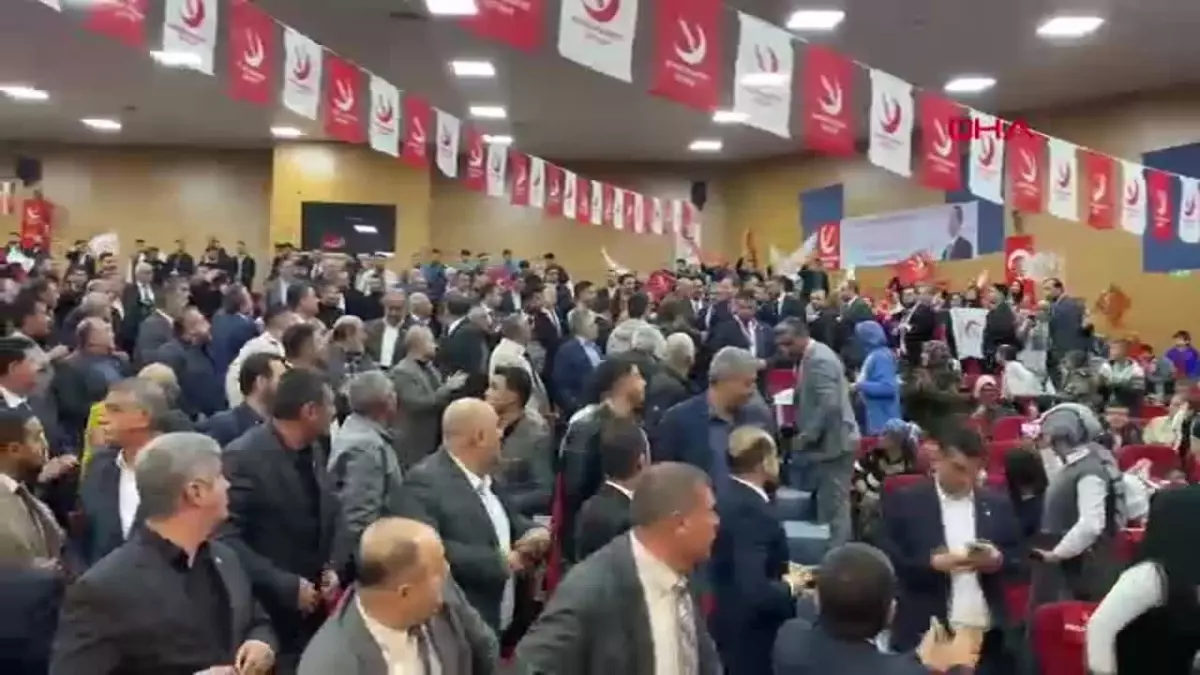 Erbakan: Açlık sınırı altında kalmış maaşları reva görenler milletin iktidarı olamaz