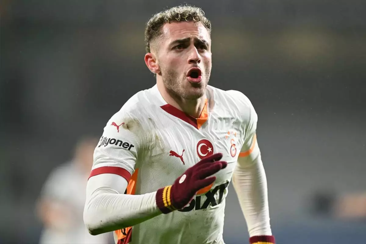 Galatasaray, RAMS Başakşehir\'i deplasmanda 2-1 yendi