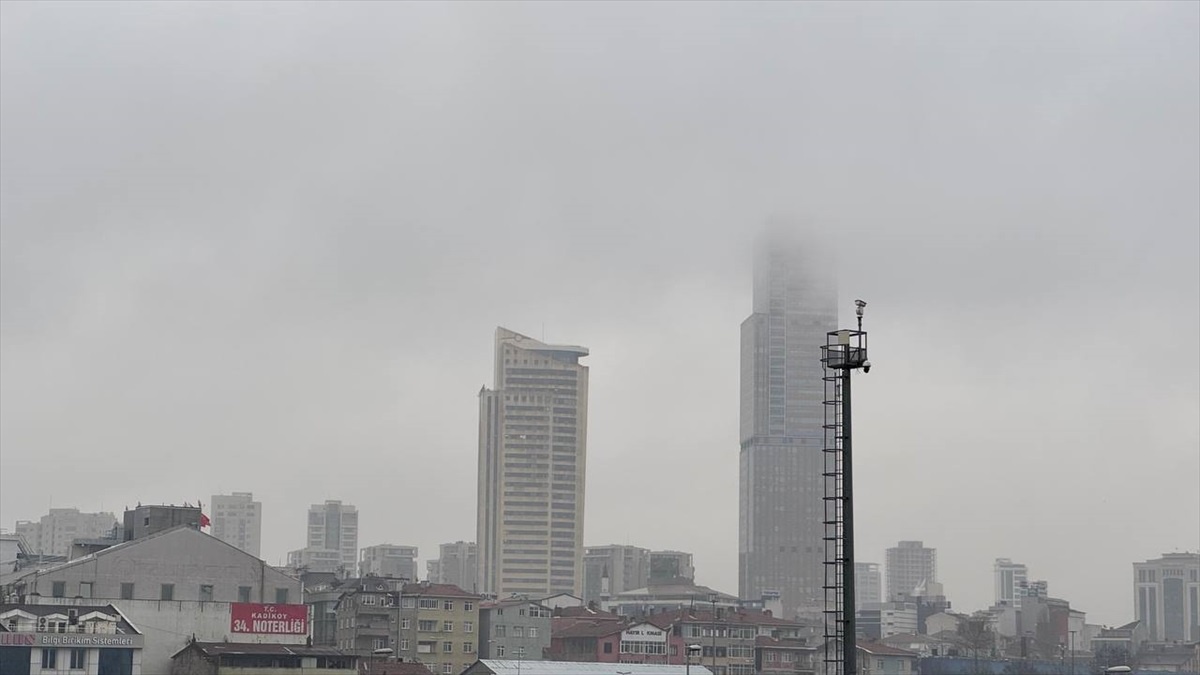 İstanbul\'da Sağanak ve Sis Etkili