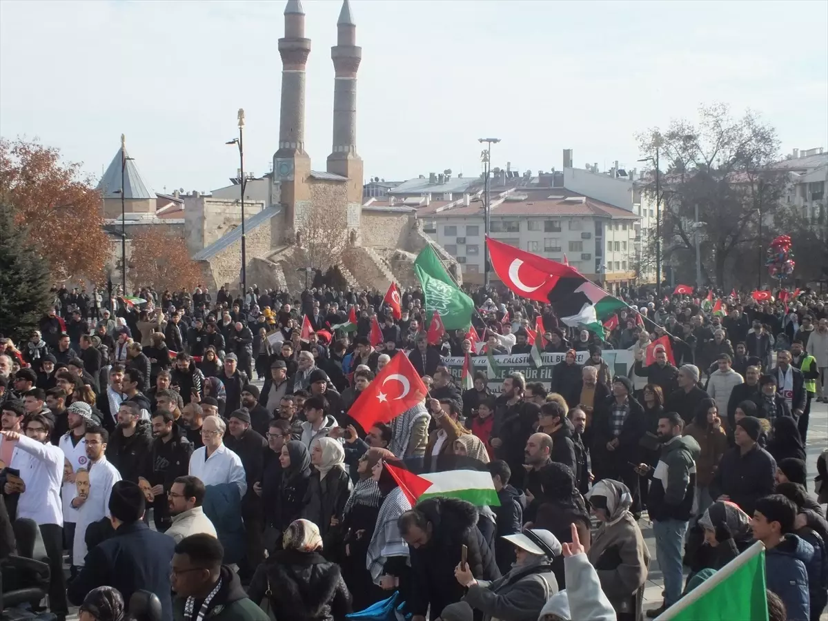 Sivas\'ta Filistin İçin Protesto