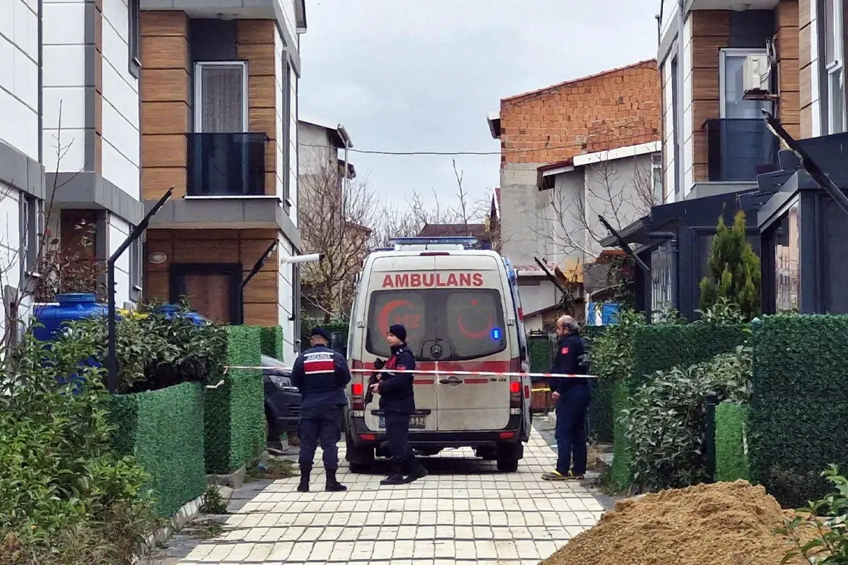 Tekirdağ\'da eşini ve kızını katleden adam akrabalarına telefon edip eve mektup bırakmış