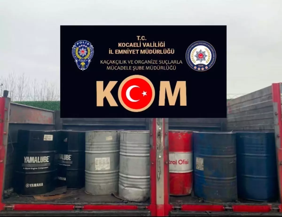 TEM Otoyolu\'nda 2.5 Ton Kaçak Akaryakıt Ele Geçirildi