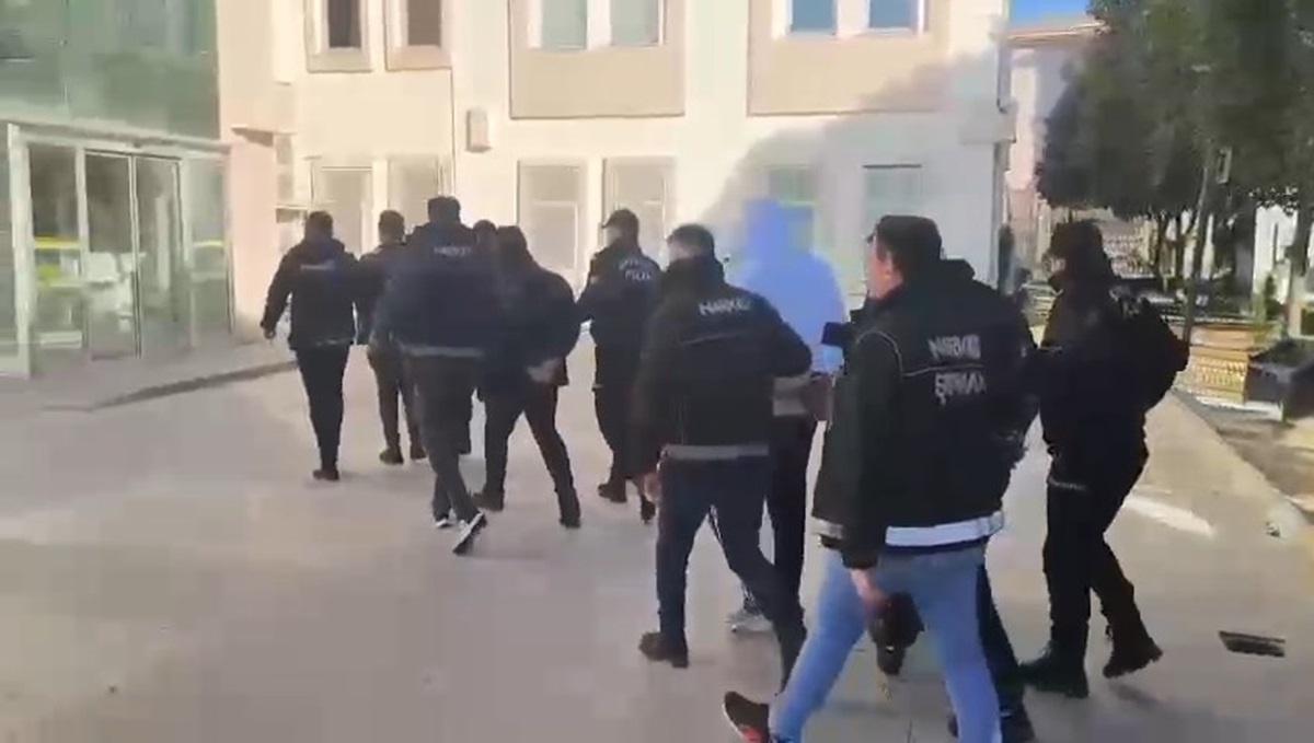 Şırnak\'ta Uyuşturucu Operasyonu: 50 Kilo Metamfetamin Ele Geçirildi