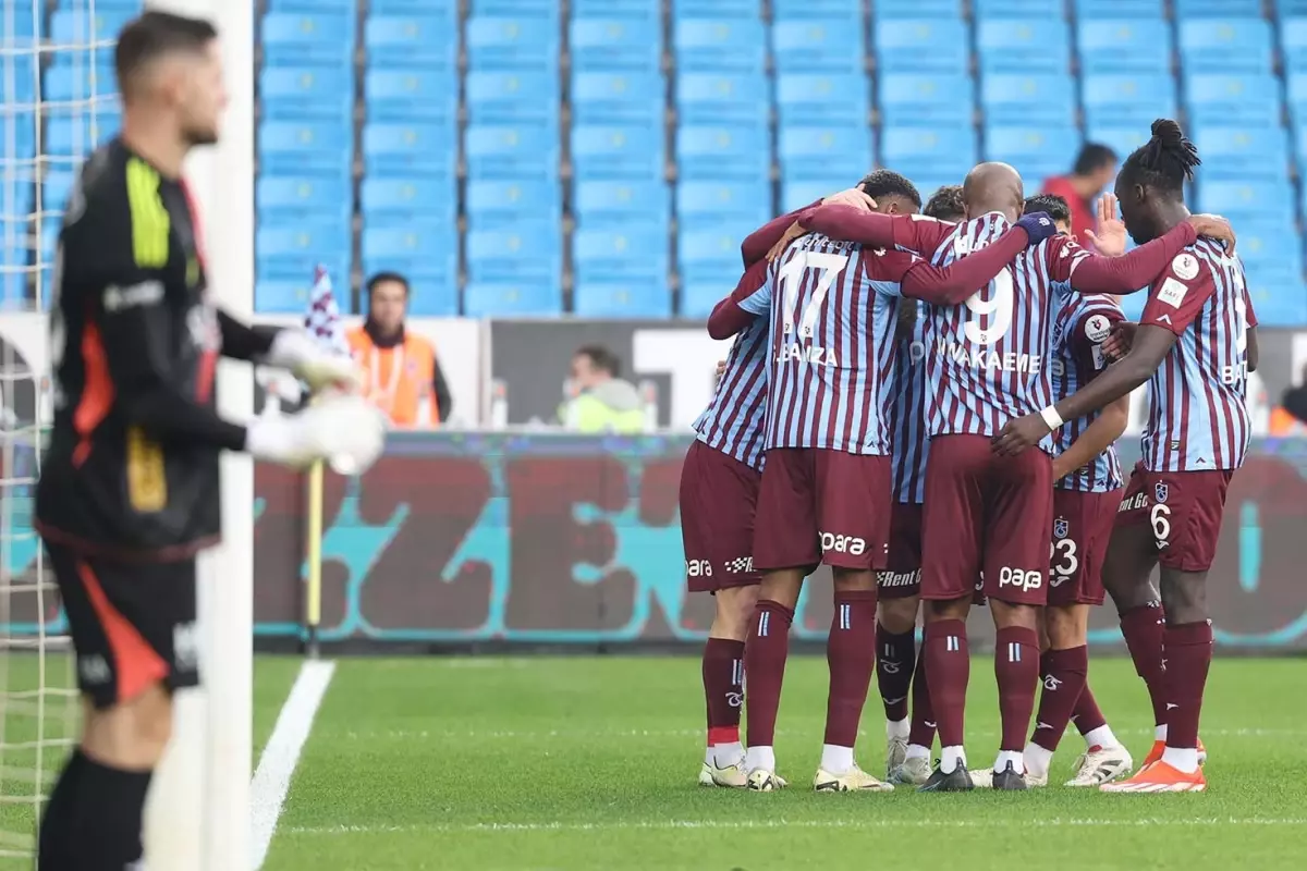 Trabzonspor, Antalyaspor\'u sahasında 5-0 yendi