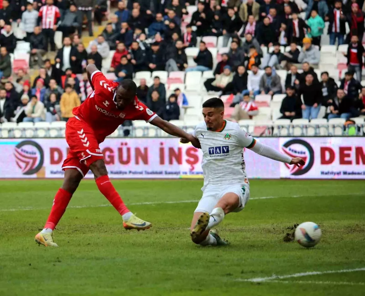 Sivasspor ve Alanyaspor Beraberlikte Mutluluğu Buldu