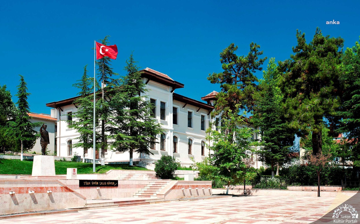 Bilecik\'te Sahte Alkol Satışına Tutuklama