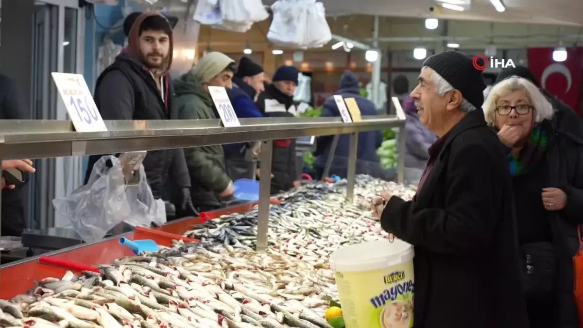 Bolu\'da Hamsi Yokluğu Fiyatları Artırıyor