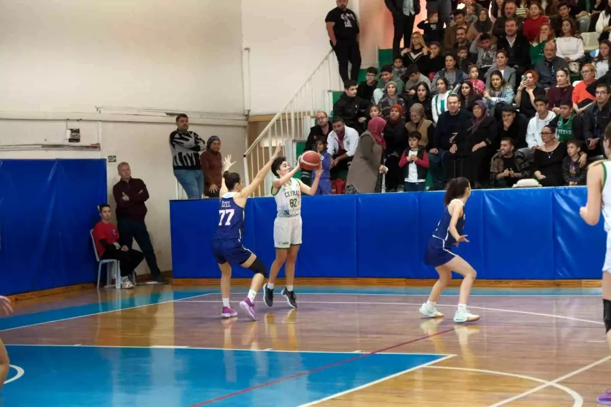 Ceyhan Belediye Basketbol Akademisi Nmağlup Unvanını Korudu