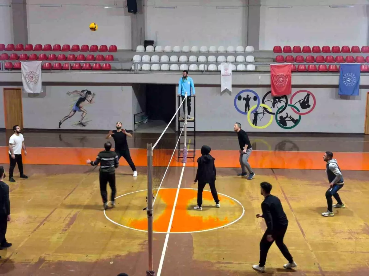 Diyadin\'de Voleybol Turnuvası Başladı