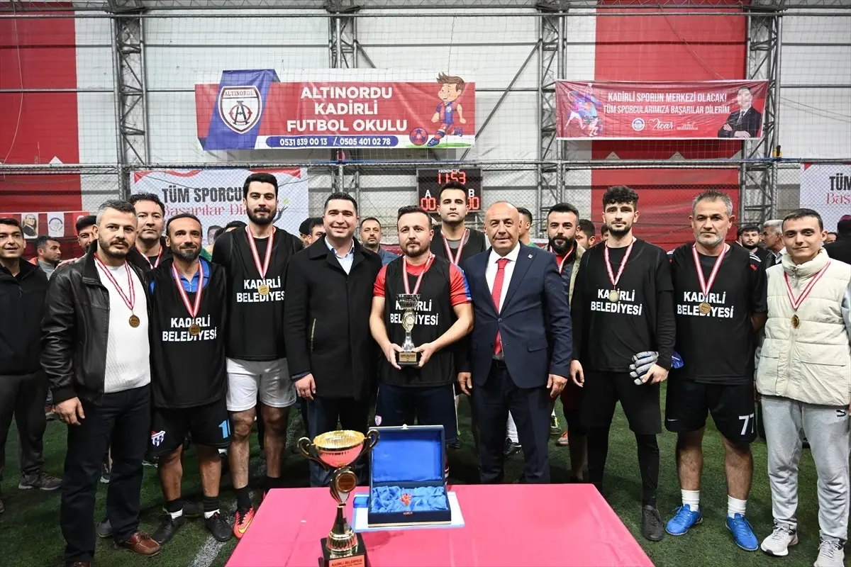 Kadirli\'de Futbol Turnuvası Sonuçlandı