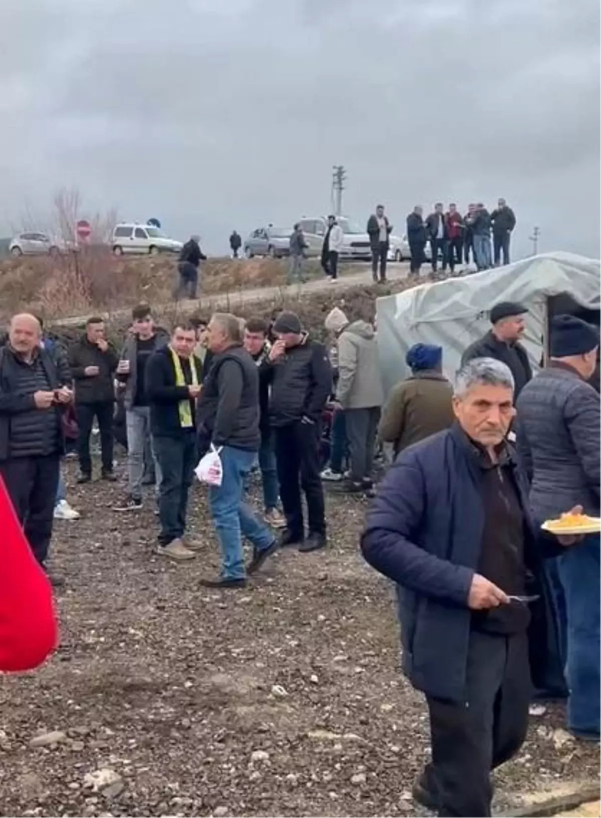 Ferdi Tayfur Anısına Pilav İkramı