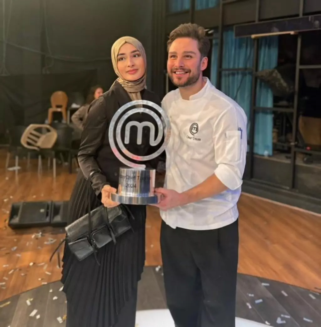 MasterChef şampiyonu Onur, Beyza ile aşkı mı yaşıyor? Beklenen açıklama geldi