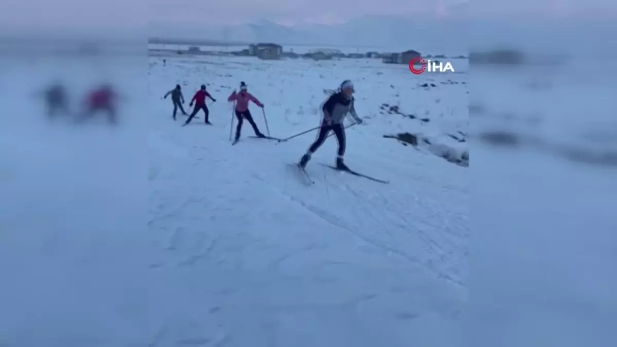 Yüksekovalı Sporcular, Zorlu Hava Koşullarında Yarışmaya Hazırlanıyor