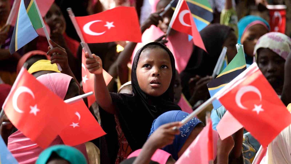 Tumbatu Adası\'na İlk Balıkçı Teknesi