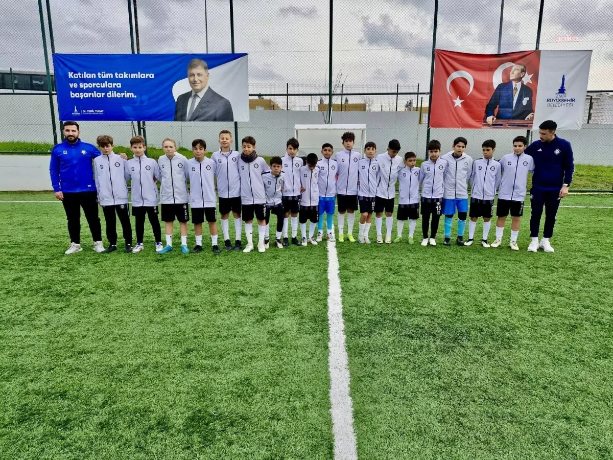 U-12 Cumhuriyet Kupası\'nda Dostluk Rüzgarı