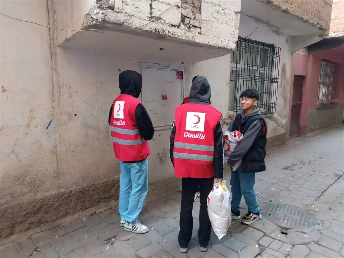 Öğrencilerden İhtiyaç Sahiplerine Yardım