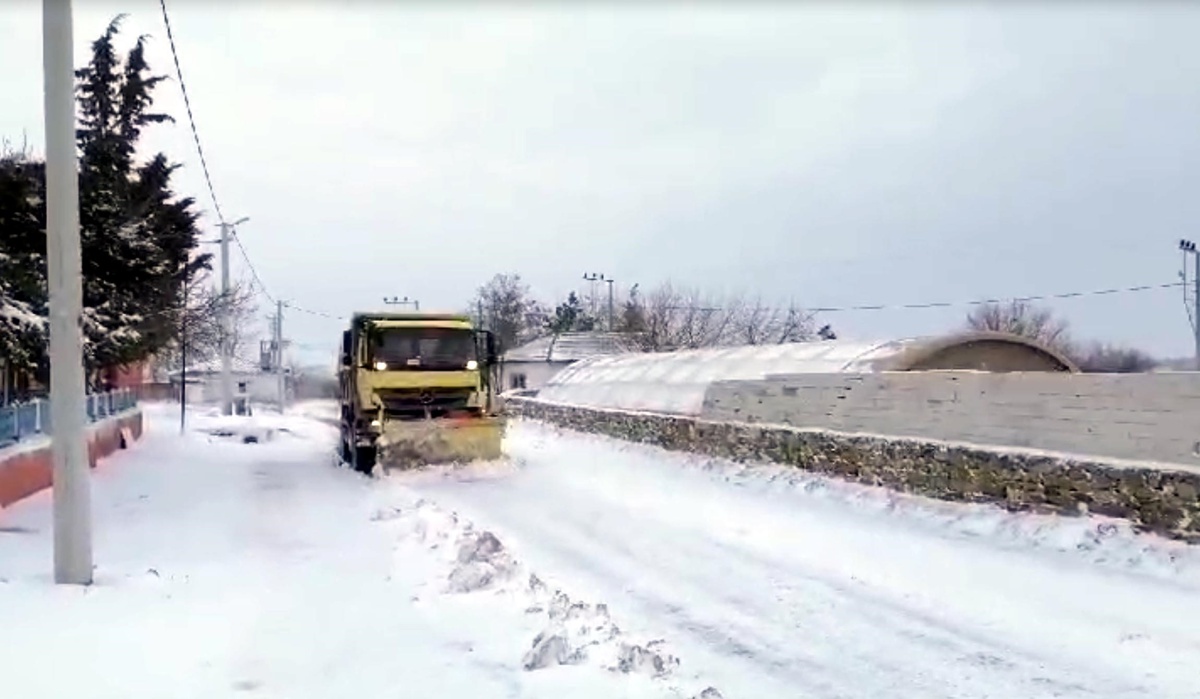 Edirne\'de Kar Temizleme Çalışmaları Sürüyor