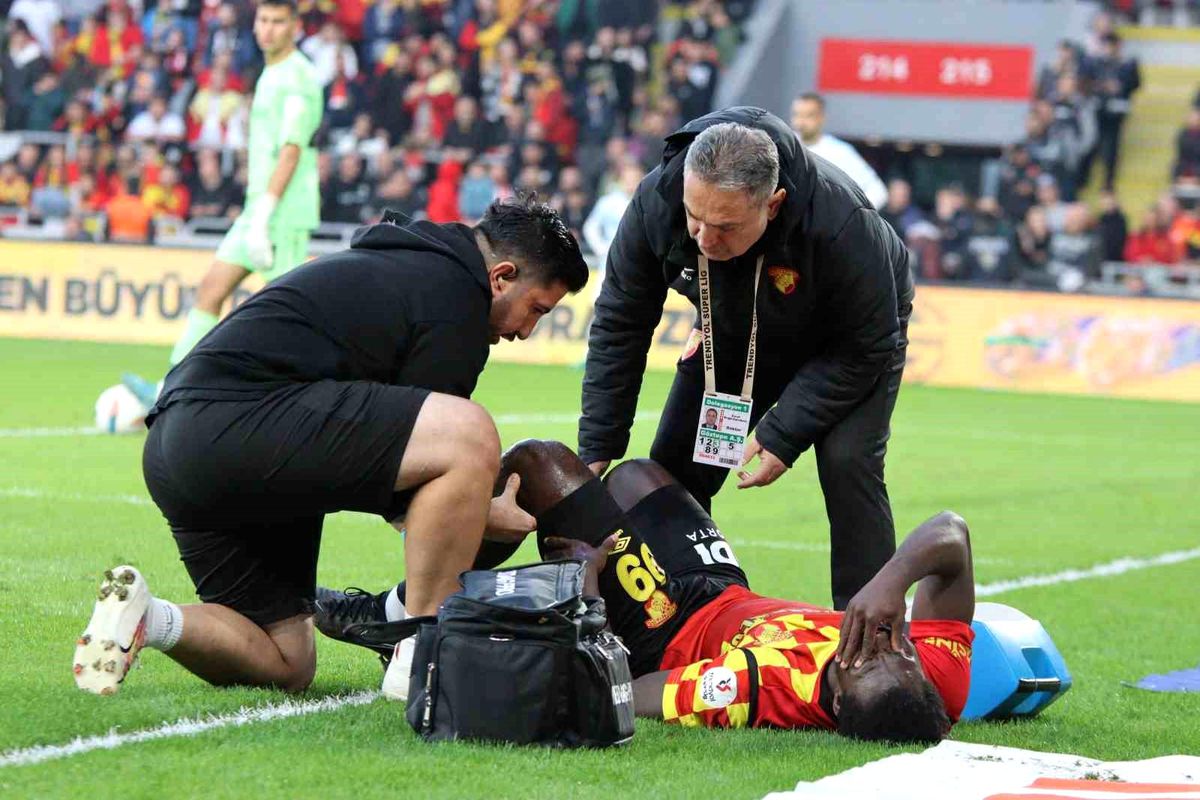 Göztepe, Emersonn\'u Kayıt Altına Alıyor