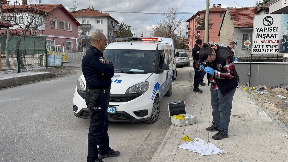 Isparta\'da Bıçaklı Kavga: 4 Yaralı