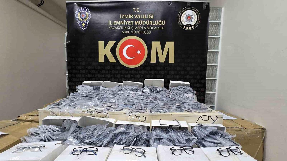 Karşıyaka\'da 14 Bin Kaçak Gözlük Ele Geçirildi