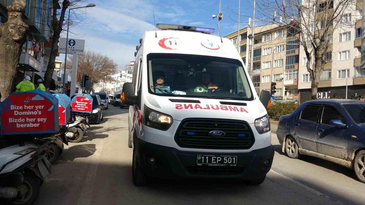 Bilecik\'te Elektrikli Bisiklet Yayaya Çarptı