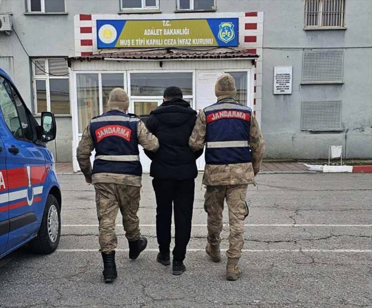 Muş\'ta Uyuşturucu Operasyonu: 3 Tacir Tutuklandı