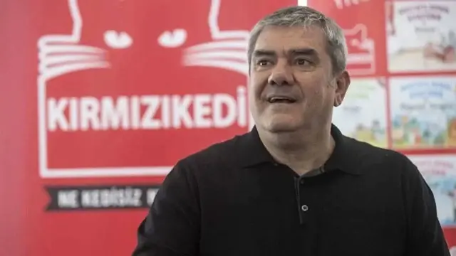 Yılmaz Özdil kalp krizi geçirdi