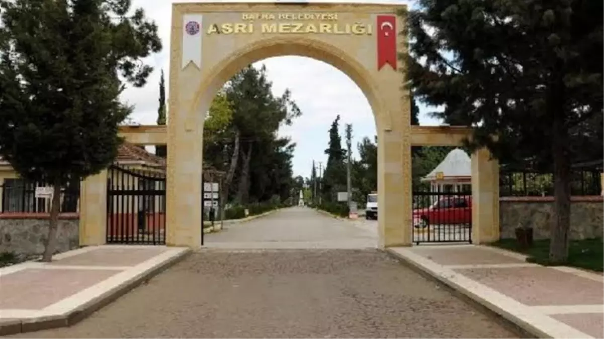 Bafra\'da Mezarlık Gelirleri İle İlgili Soruşturmada 2 Kişi Tutuklandı