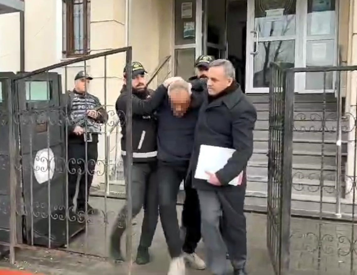 Eski Polisten Sevgilisine Bıçaklı Saldırı