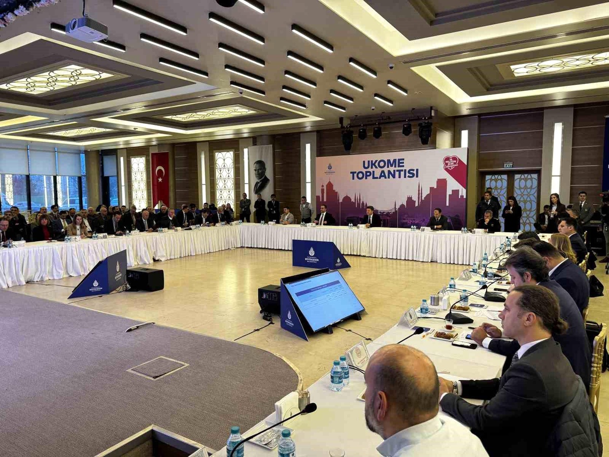 İBB\'den Toplu Ulaşımda Yüzde 35 Zam Talebi