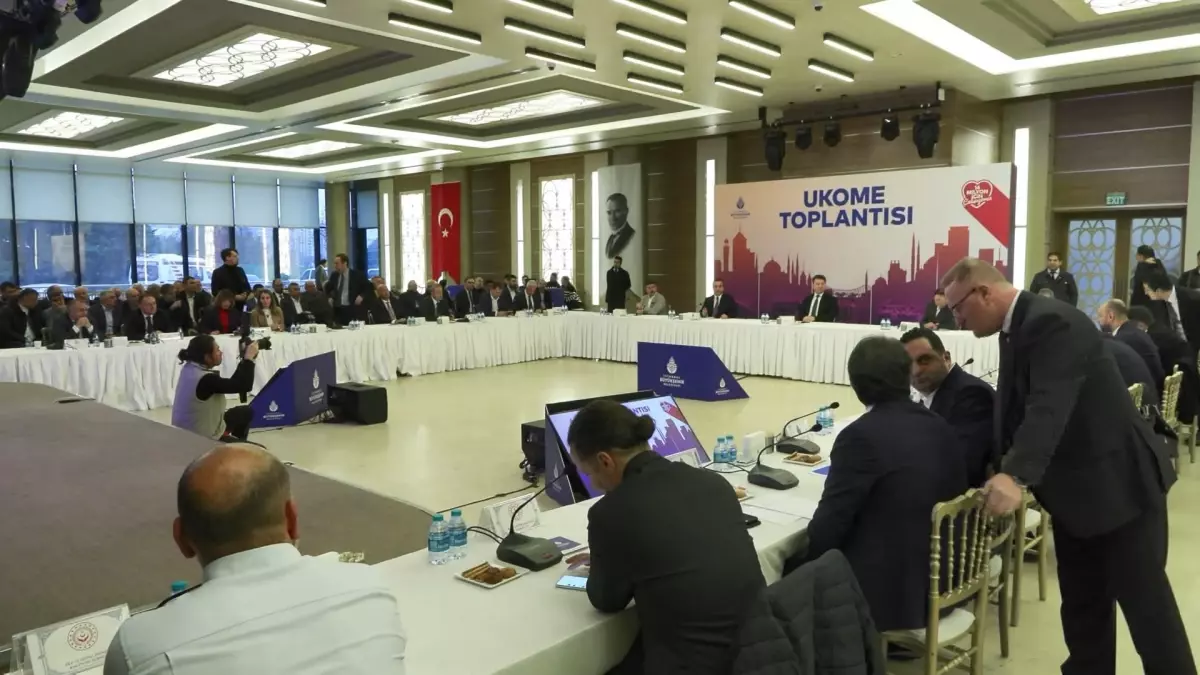 İstanbul\'da Toplu Ulaşım Ücretlerine Yüzde 35 Zam