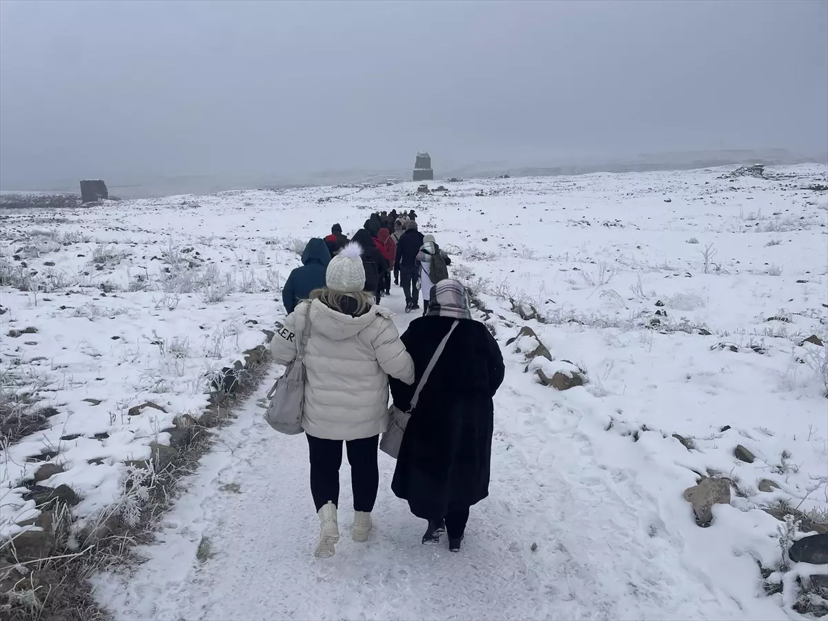 Ani Ören Yeri Kış Güzelliğiyle Kaplandı