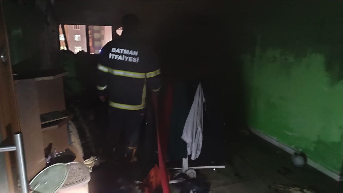 Batman\'da Kadın Kiraladığı Evi Ateşe Verip Kaçtı