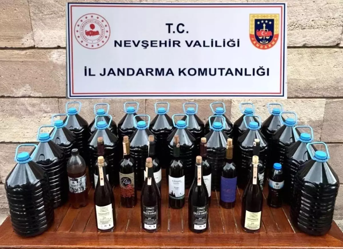 Nevşehir\'de 105 Litre Sahte İçki Ele Ge geçti