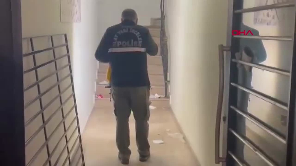 Eski Polis Sevgilisini Bıçakladı
