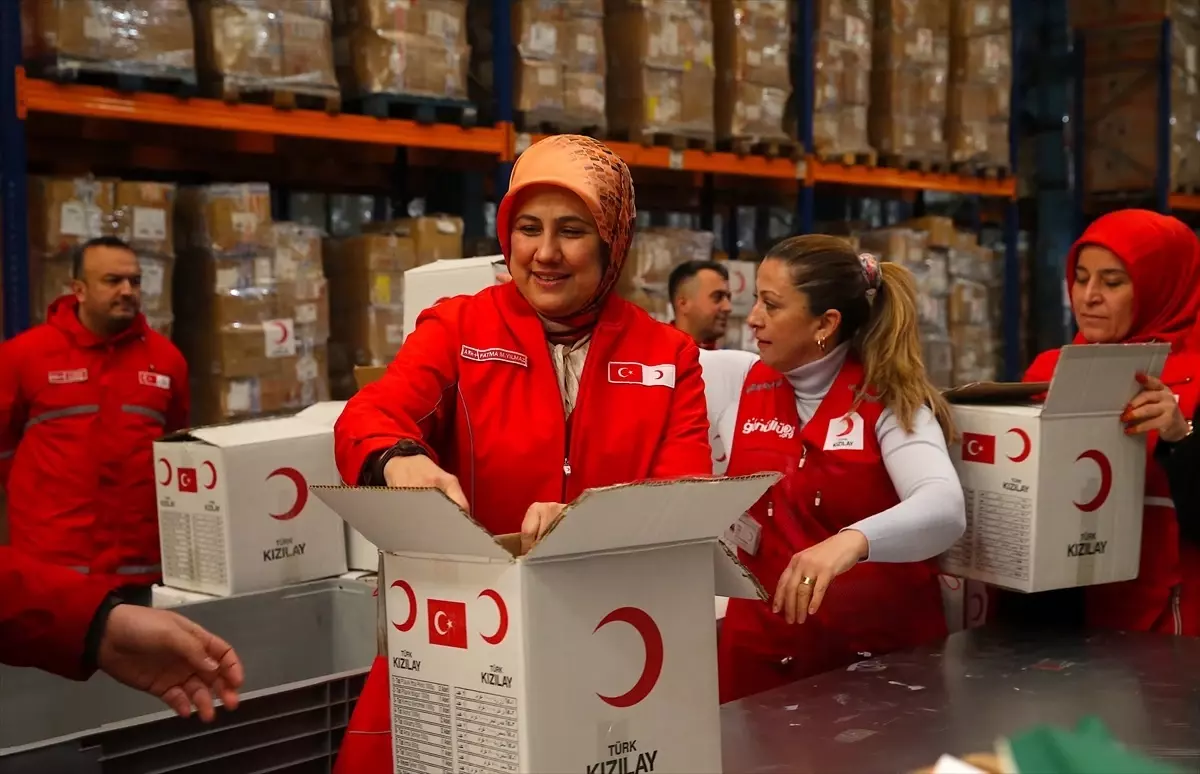 Kızılay Deprem Bölgesine Kış Yardımları Sürecek