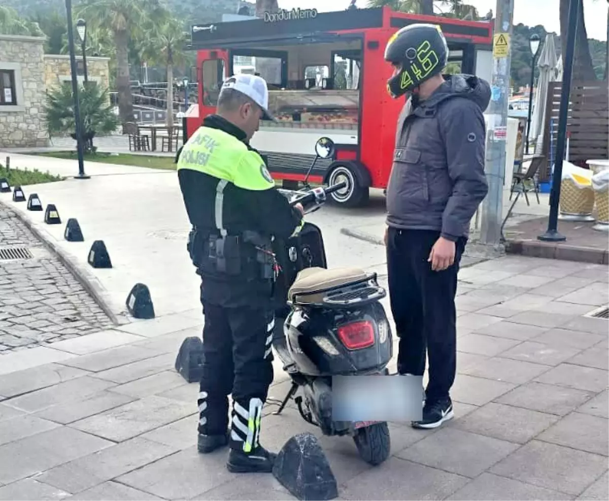 Çeşme\'de 34 Motosiklet Sürücüsüne Ceza