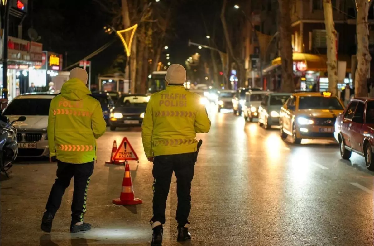 Isparta\'da Trafik Denetimi: 32 Araç Ceza Aldı